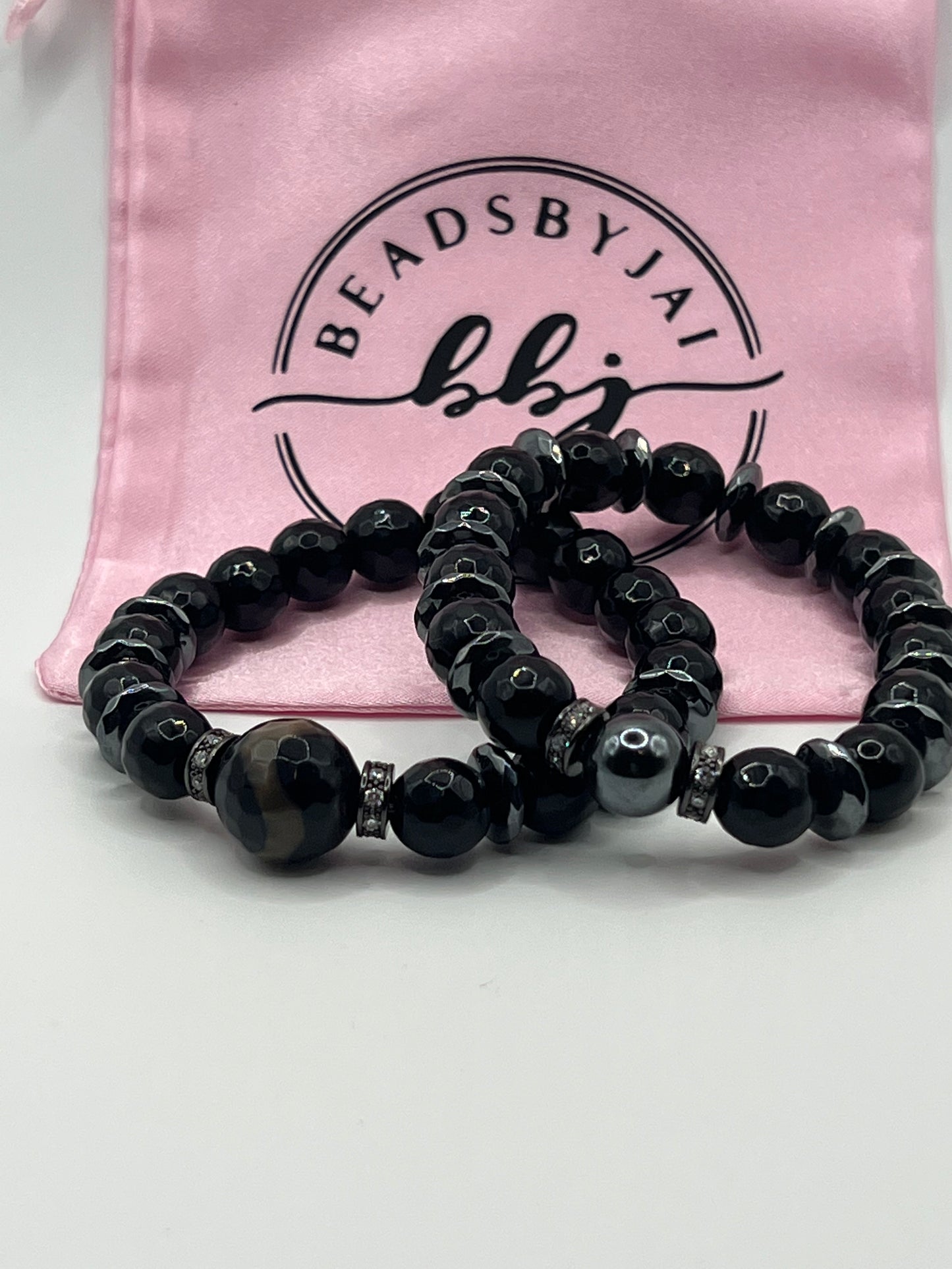 10 MM Women’s Black Faceted Agate w/ 14 MM Stripe Agate Centerpiece